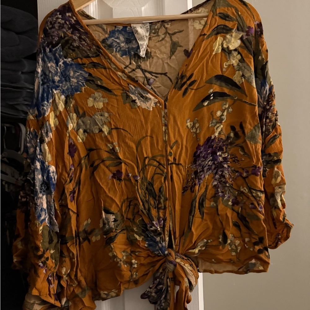 Floral V-Neck Tie-Front Blouse